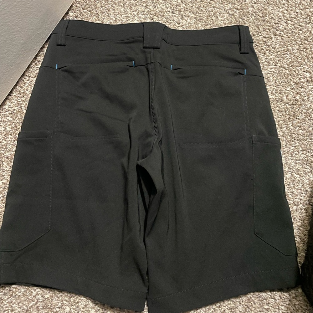 Amazon Shorts - Picture 5 of 6